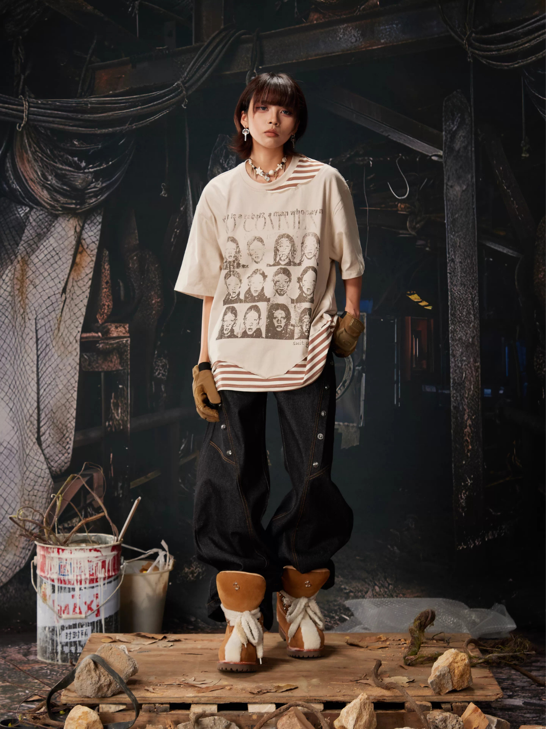 Ruin Frame T-shirt