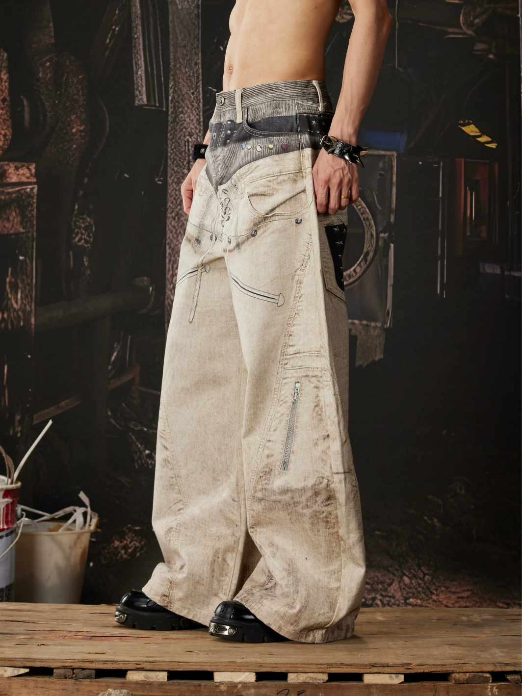Frontier Lace-Up Balloon Jeans
