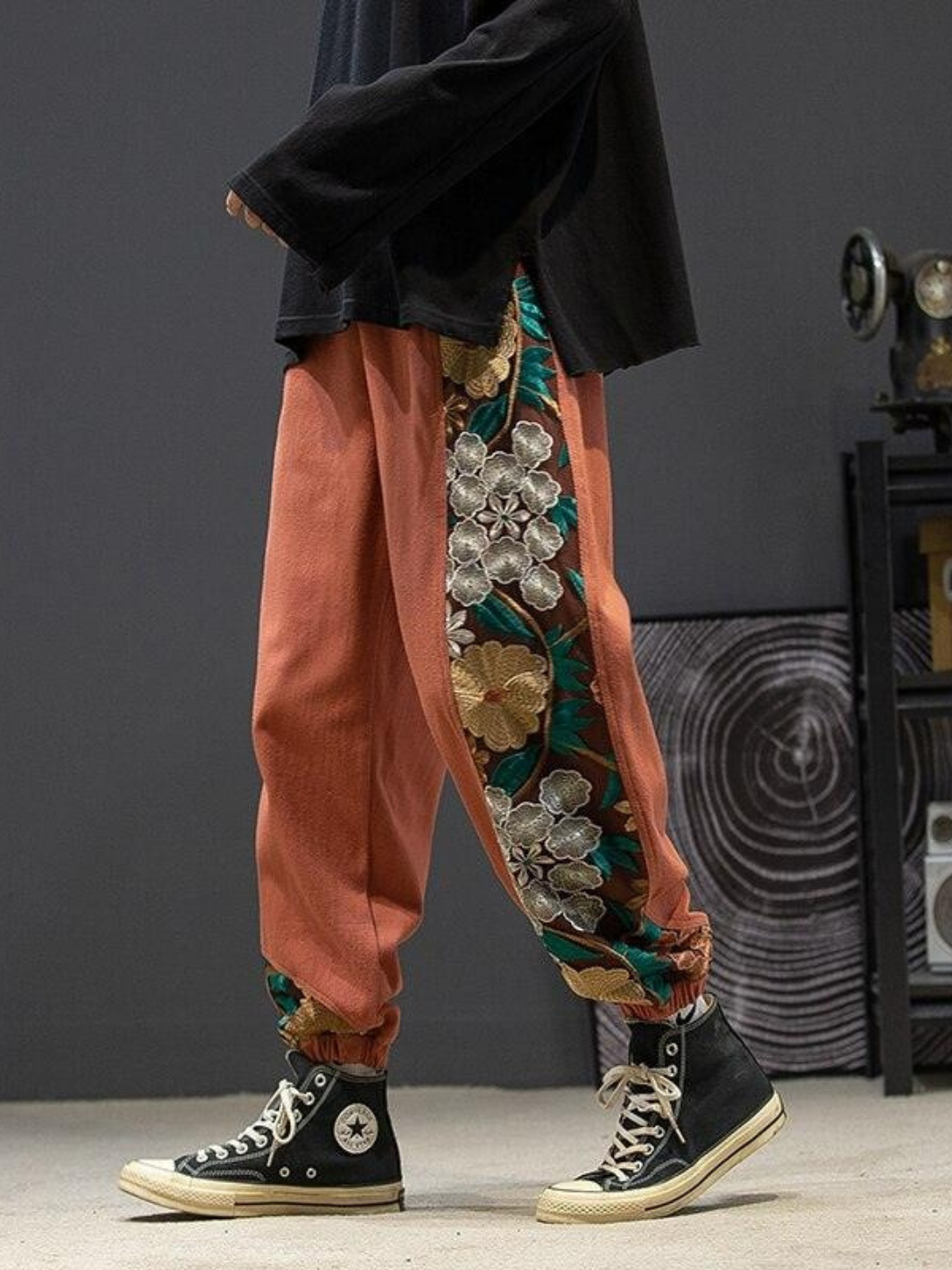 Flower Embroidery Sweatpants