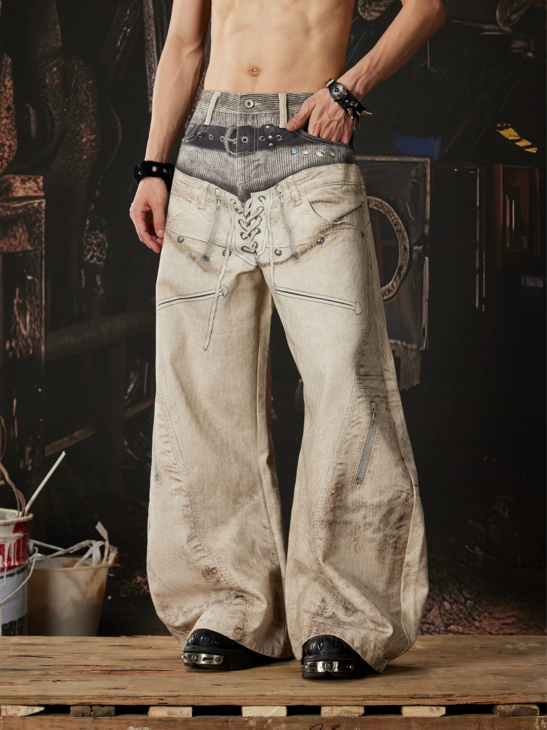 Frontier Lace-Up Balloon Jeans