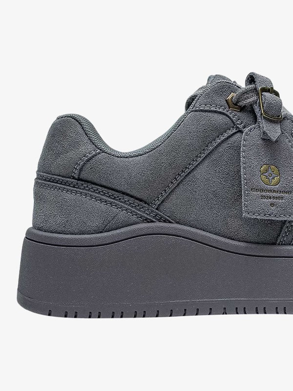 Stravex Suede Skate