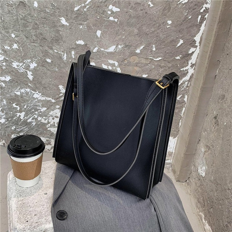 Cuadrado Core Crossbody