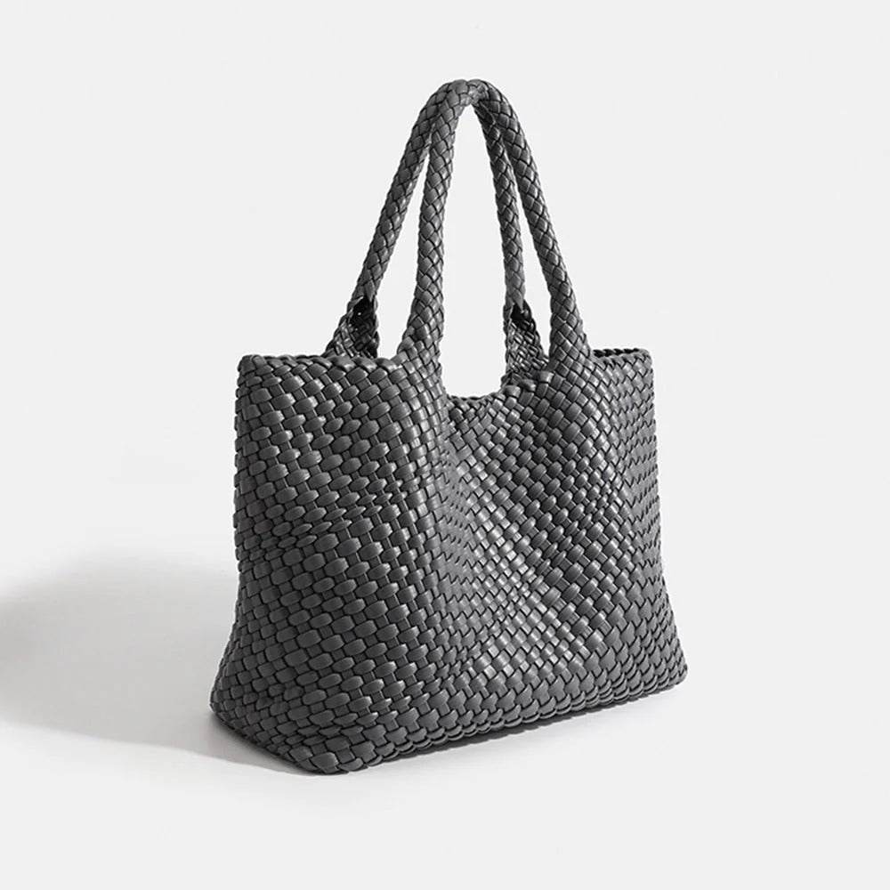Elara Woven Vault
