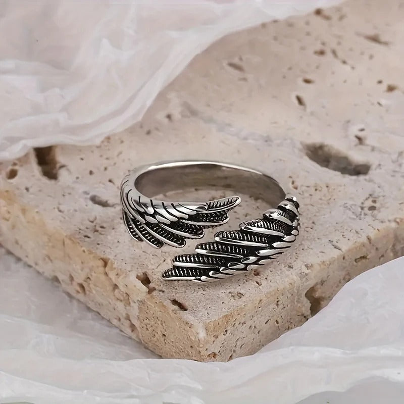 Heritage Wing Ring
