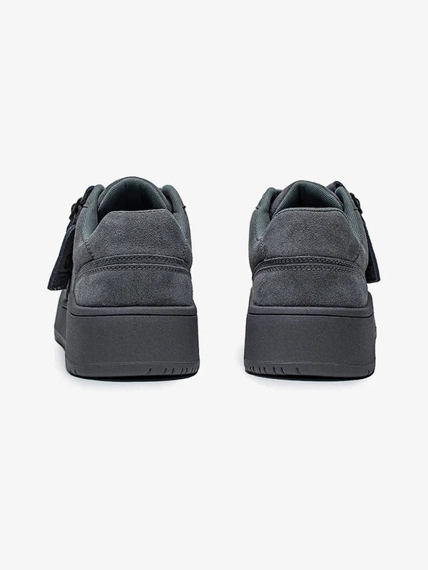 Stravex Suede Skate