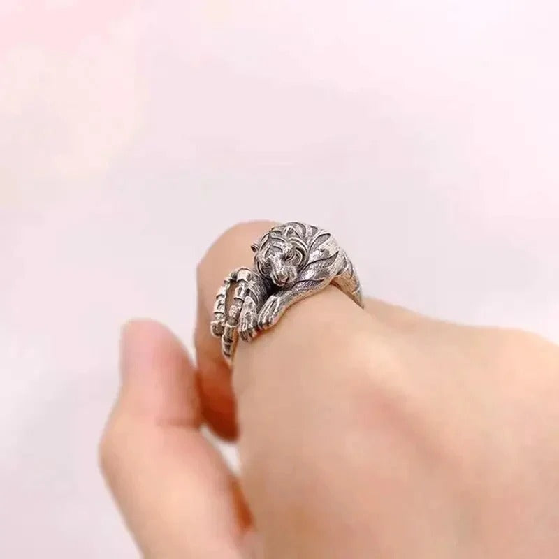Apex Tiger Ring