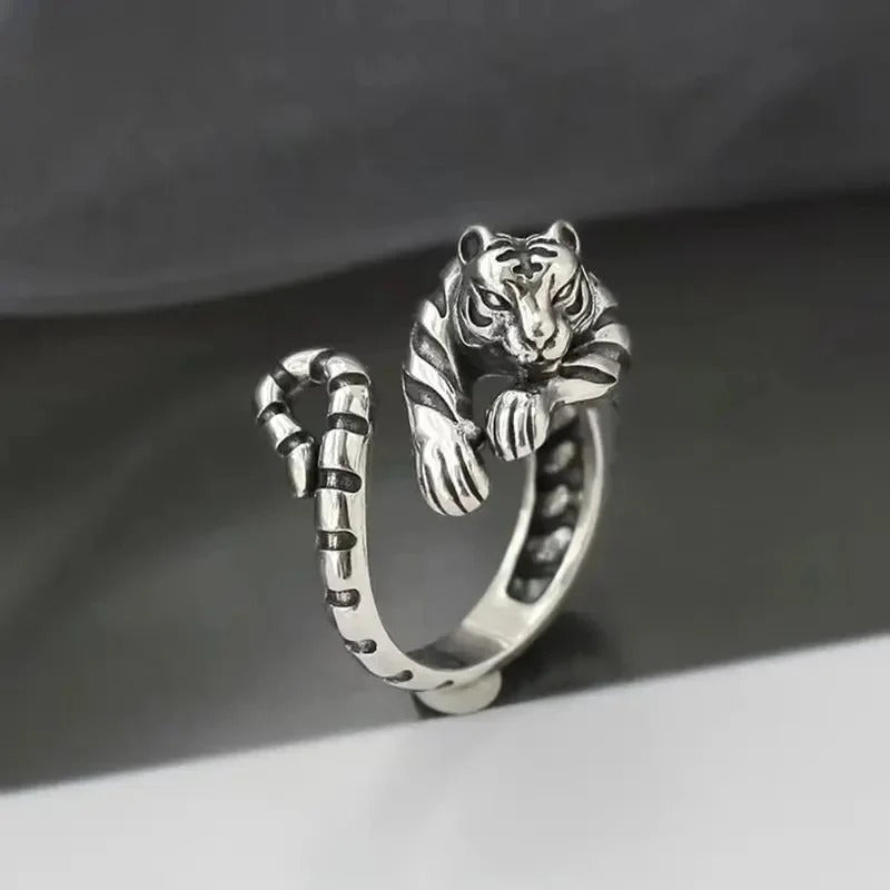 Apex Tiger Ring