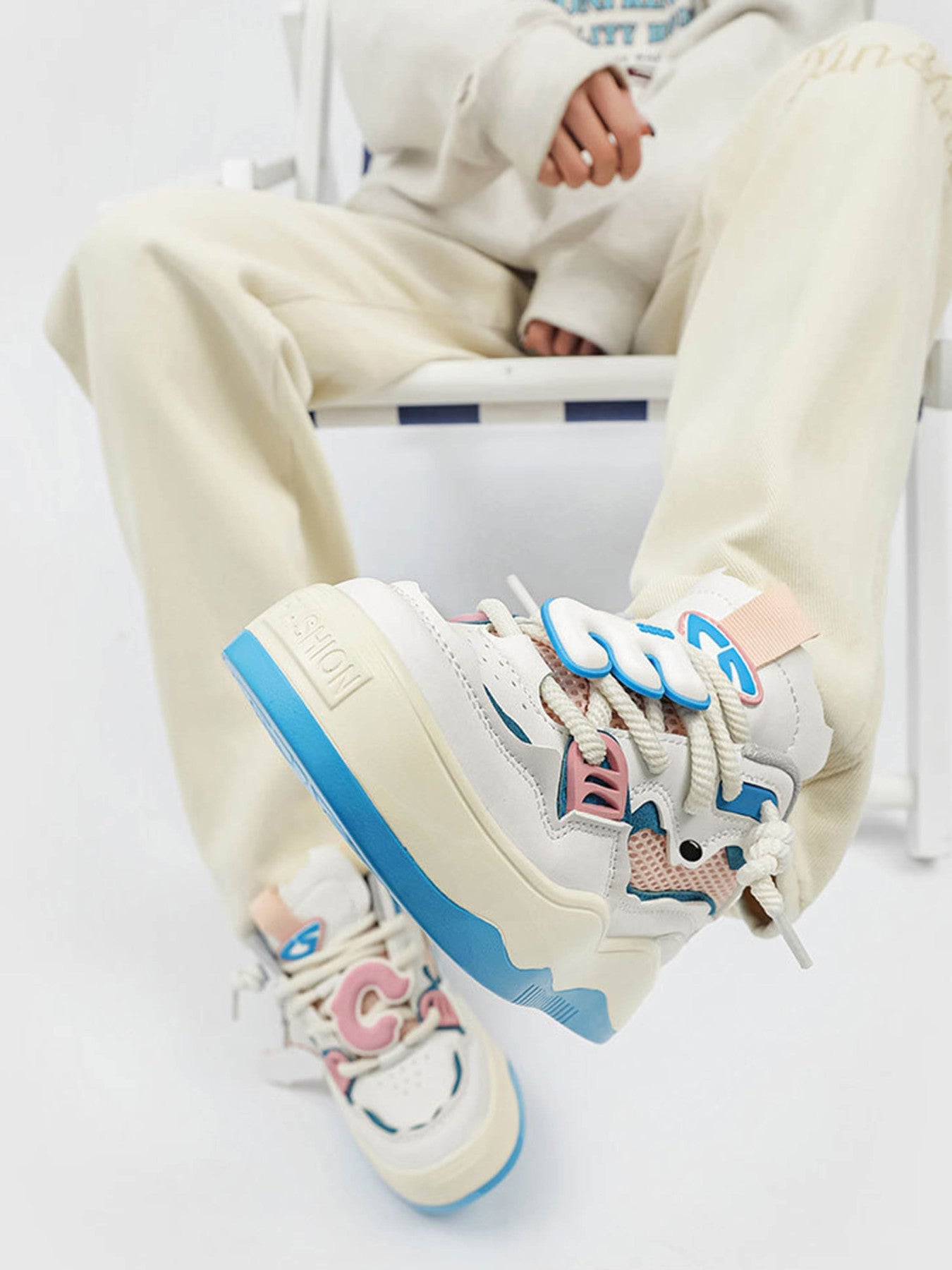 High Street Board Shoes Couple Models