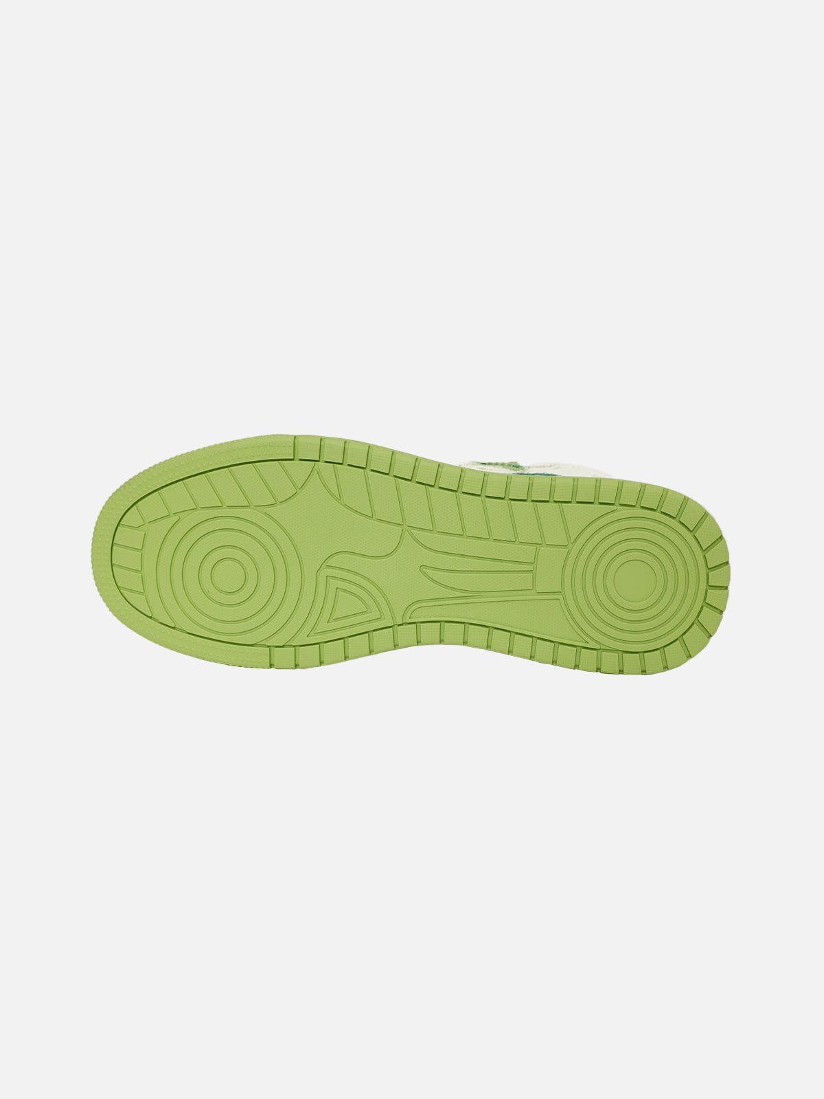 Starry Climb Patchwork Avocado Green Star Skate Shoes - UrbanLaws